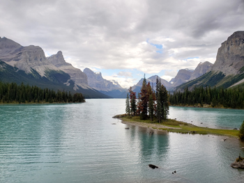 Maligne Lake