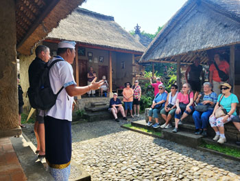 traditional Balinese house