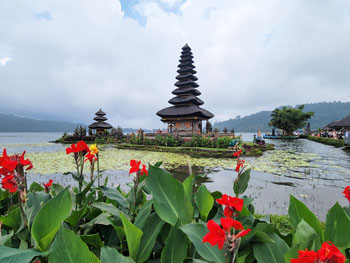 Ulun Danu temple